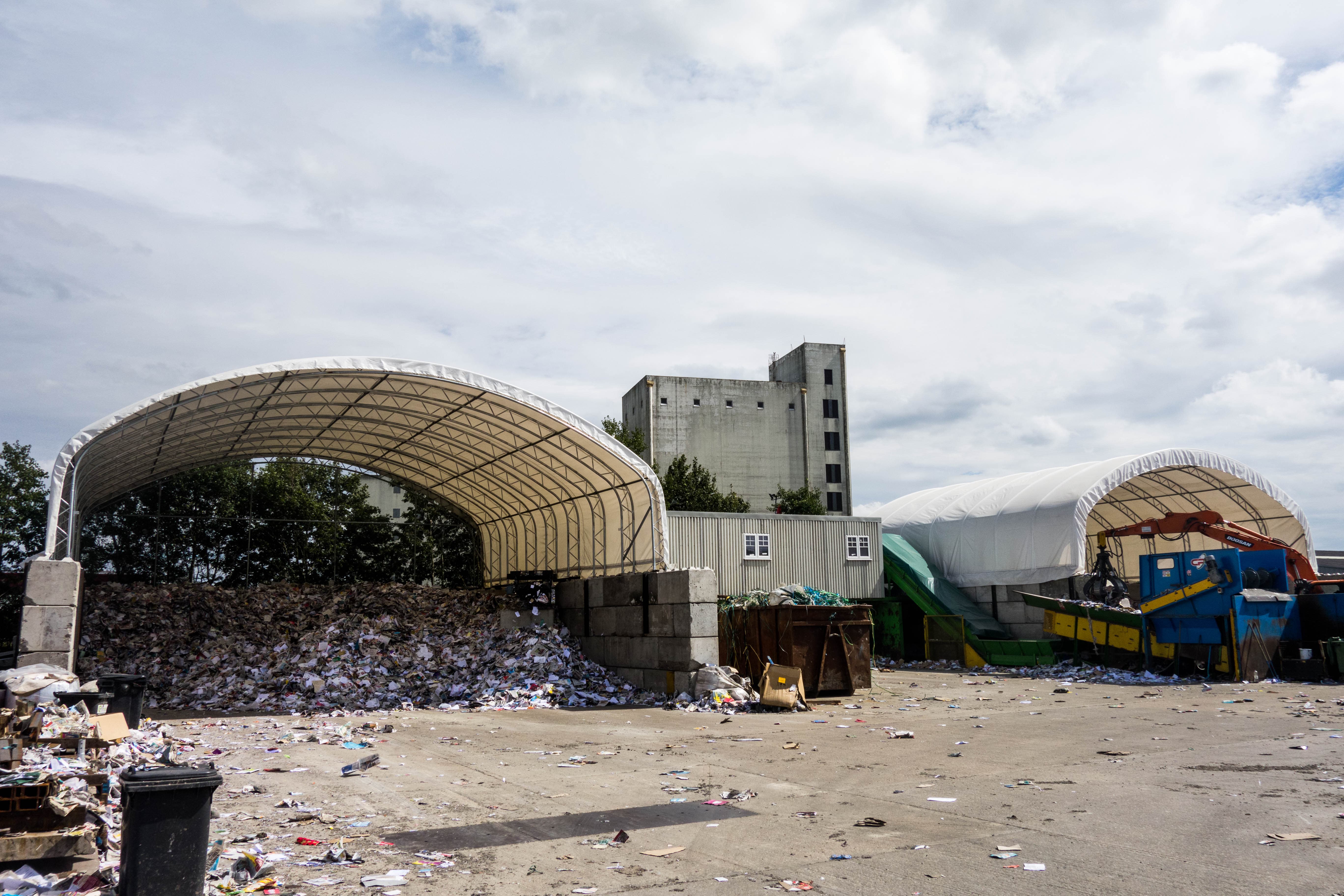 waste storage Recycling shelter